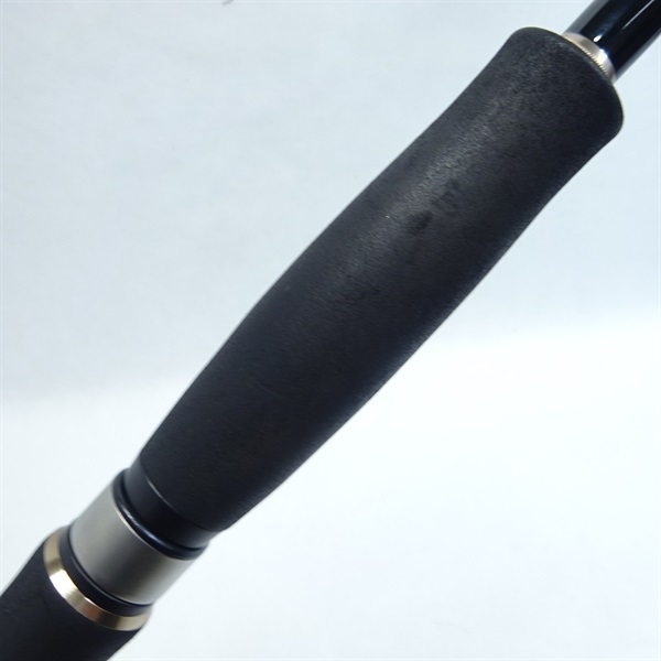 ０６ライカルＲＥ－８３２Ｅ
